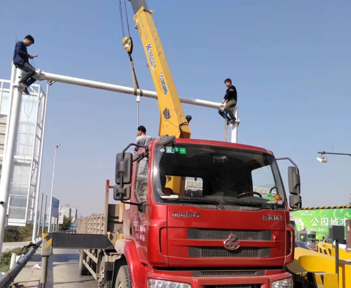 监控杆带给人们越来越多的安全感 监控杆带给人们越来越多的安全感